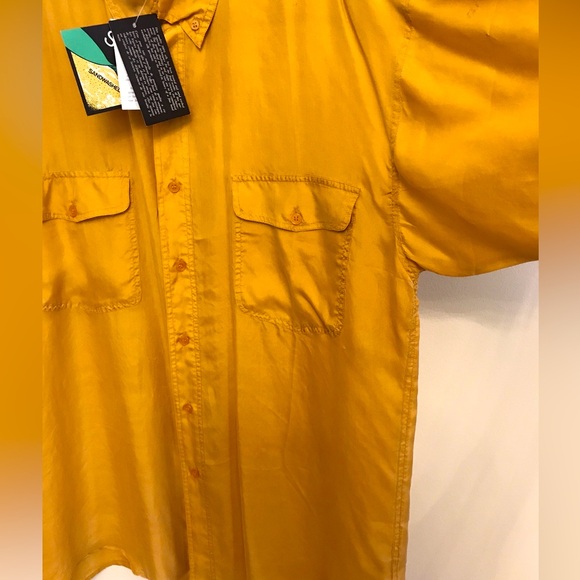Stone Silks Silk mens shirt gold colour Sz M relaxing - Picture 5 of 7
